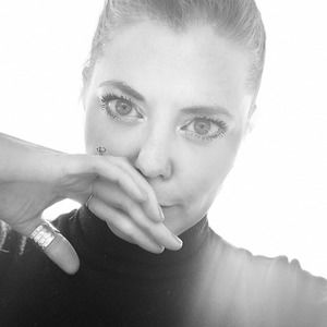 Meet your Posher, Lex